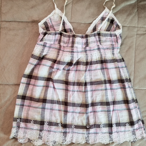 Urban Behavior Jr-Med Summer Top - Picture 2 of 3